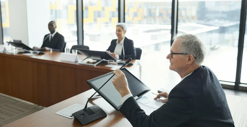 Receita Federal evita autuações de R$ 32 bilhões com diálogo fiscal